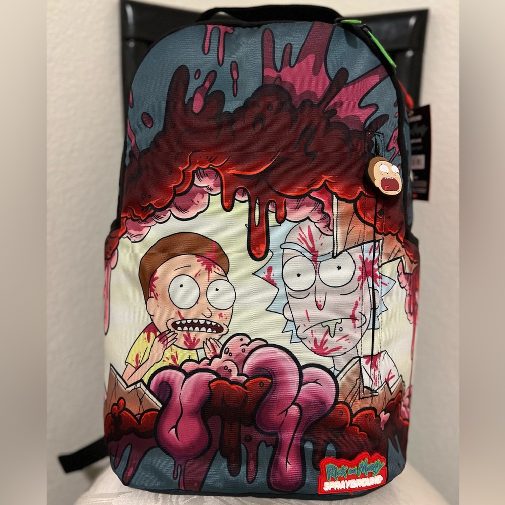 RICK AND MORTY SHARKMOUTH WOUND (DLXR)